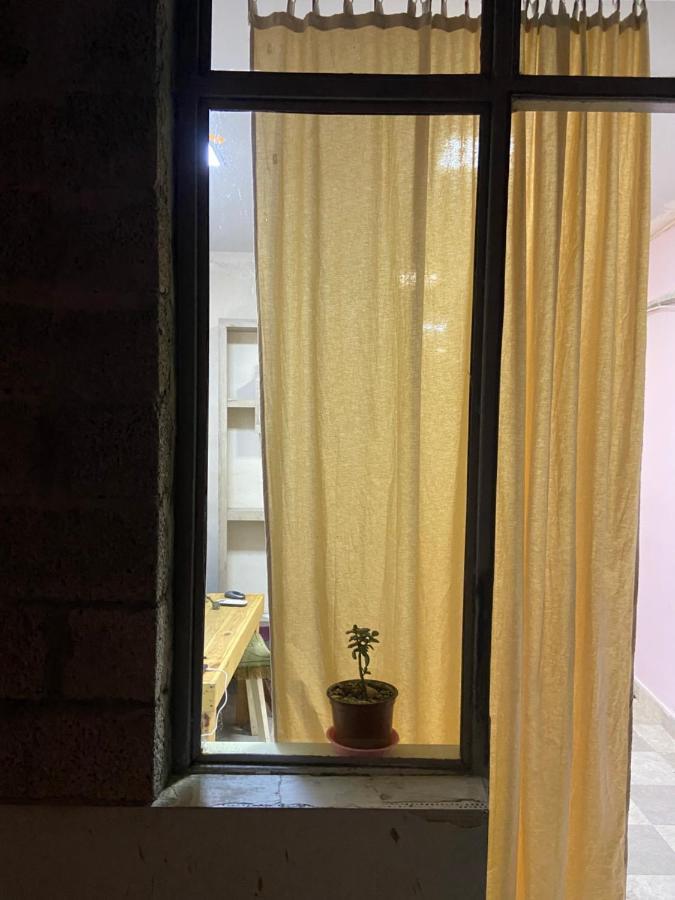 דירות יירבאן Vahe'S Family Guests House מראה חיצוני תמונה